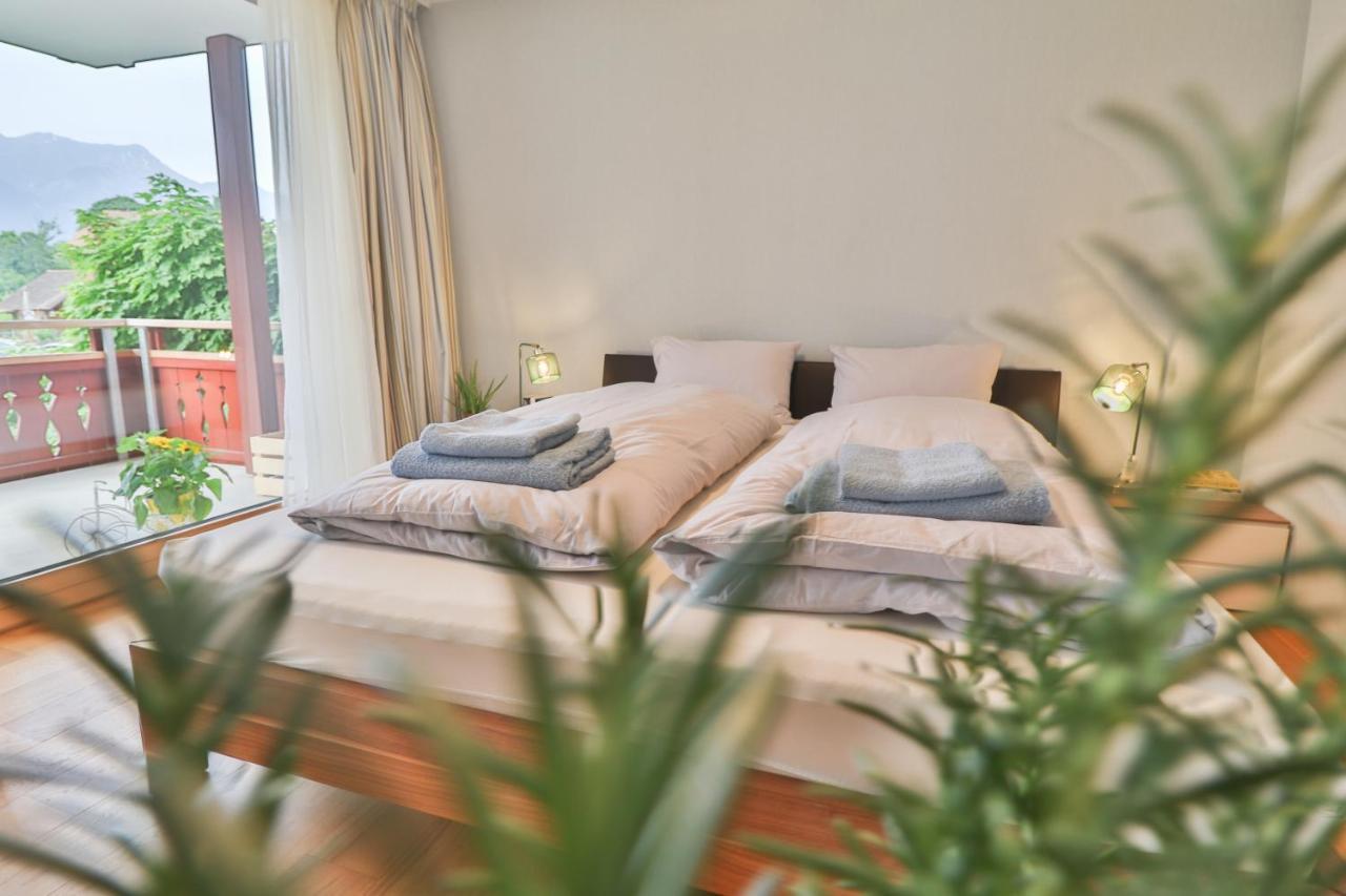 Seehaus Lake View 3-Bedroom Apartment Iseltwald Dış mekan fotoğraf